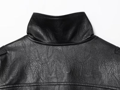 Chaqueta Negra de Acabado Tipo Cuero